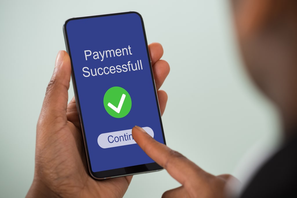 landlord using a rent collection app